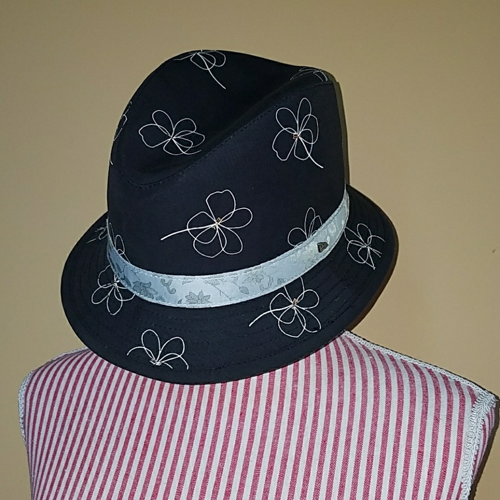 EK by New Era Fedora